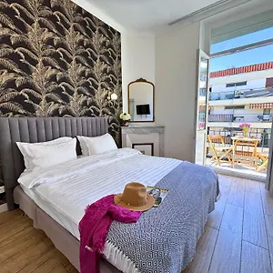 Apartment Beautiful 4 Beds & 4 Baths, 10min From Palais, 4 Stars, Cannes